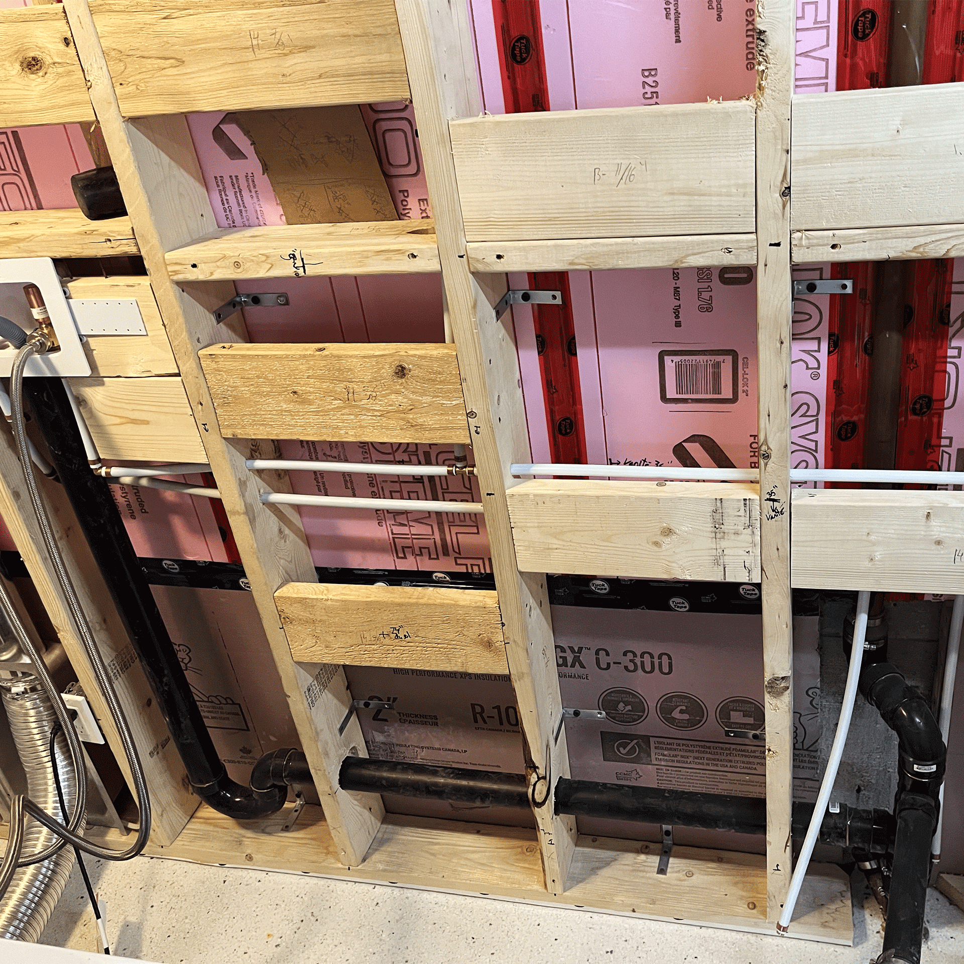systeme-de-drainage-plomberie-interieur-v2-crop-1920px-tiny